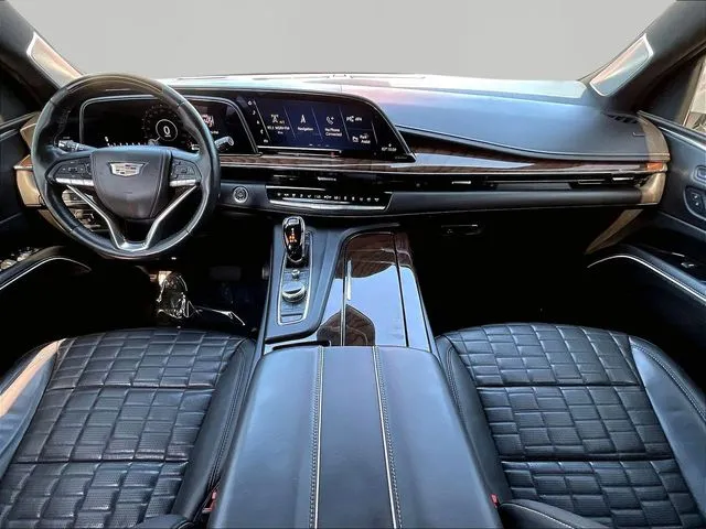 Cadillac Escalade photo 9