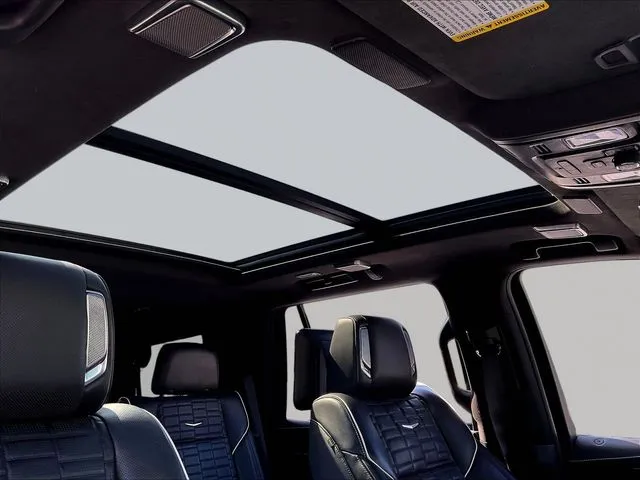 Cadillac Escalade photo 29