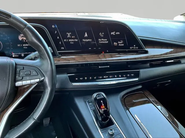 Cadillac Escalade photo 11
