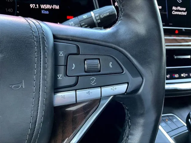 Cadillac Escalade photo 14
