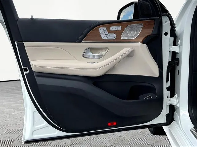 Mercedes-Benz GLE photo 22