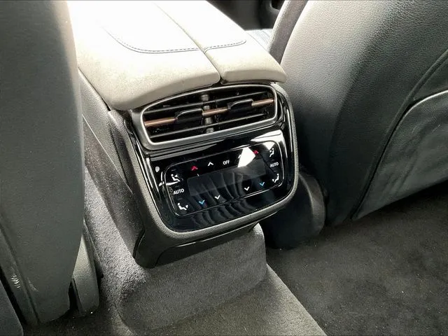 Mercedes-Benz EQS photo 12