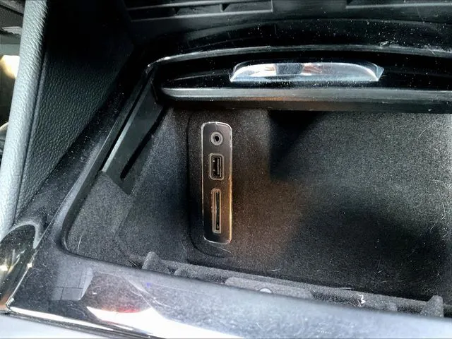 Maserati Levante photo 17