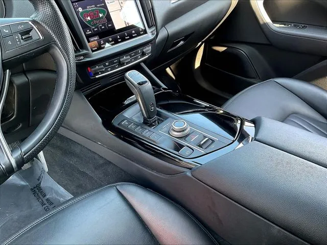 Maserati Levante photo 19