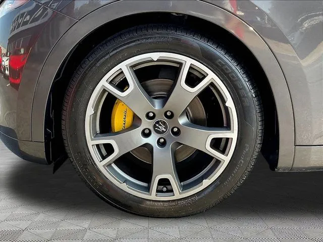 Maserati Levante photo 35