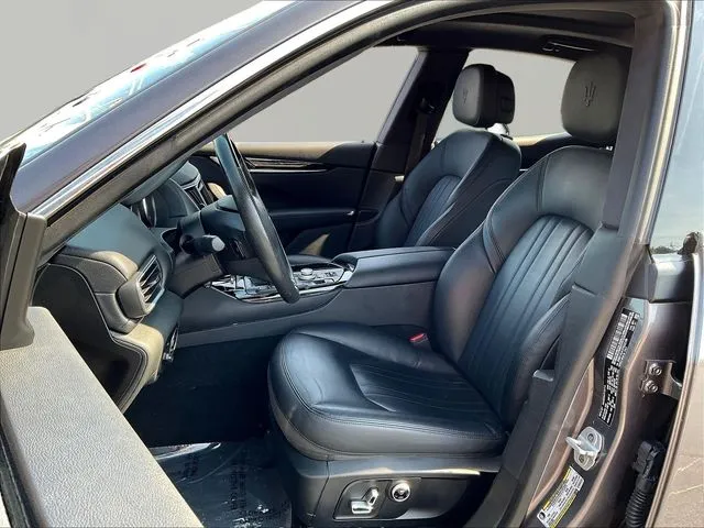 Maserati Levante photo 22