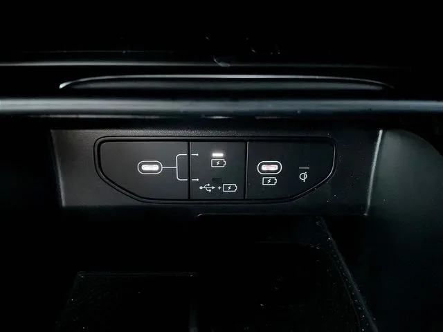 Kia Sorento Hybrid photo 18