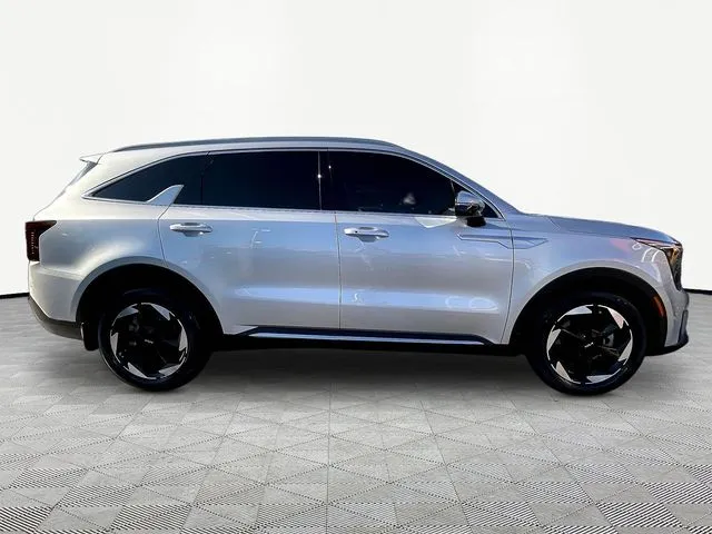 Kia Sorento Hybrid photo 8