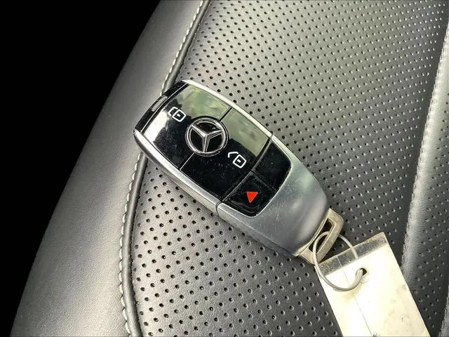 Mercedes-Benz G-Class photo 37