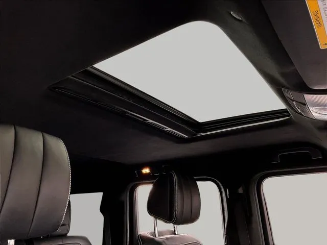Mercedes-Benz G-Class photo 29