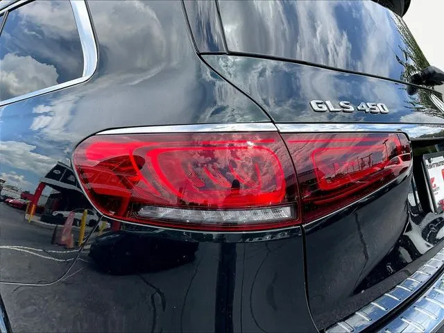 Mercedes-Benz GLS photo 24
