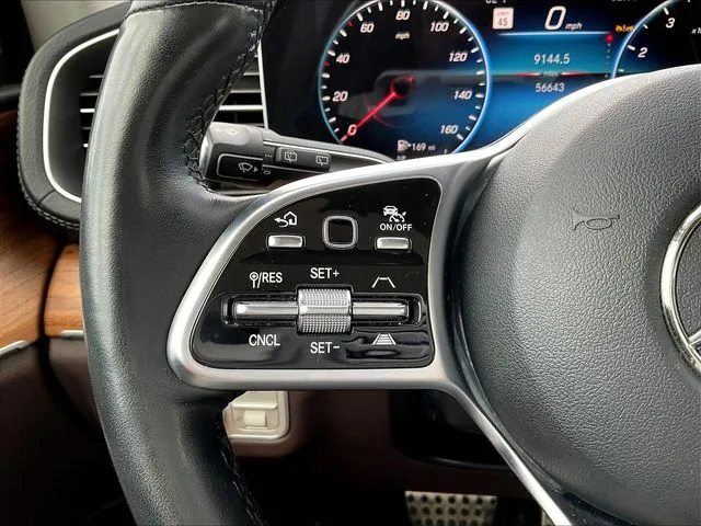 Mercedes-Benz GLS photo 13