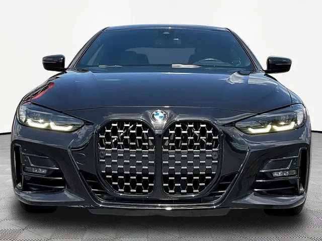 BMW 4 Series photo 2