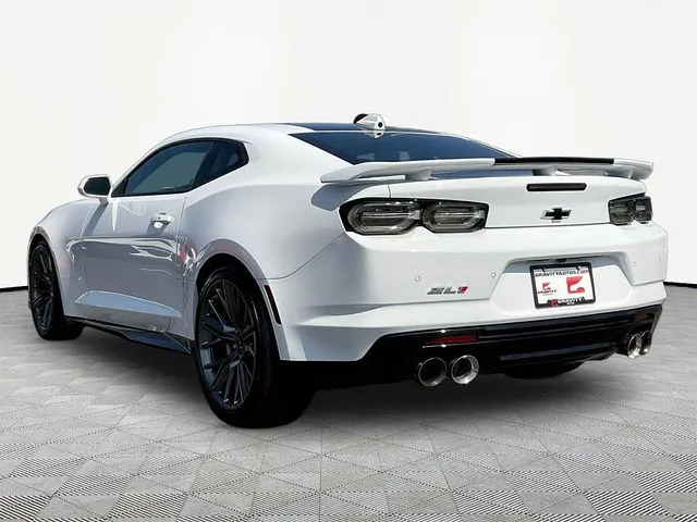 Chevrolet Camaro photo 5