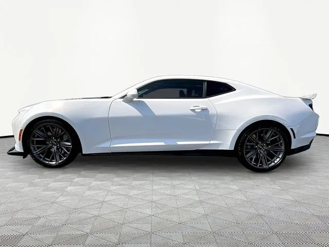 Chevrolet Camaro photo 4