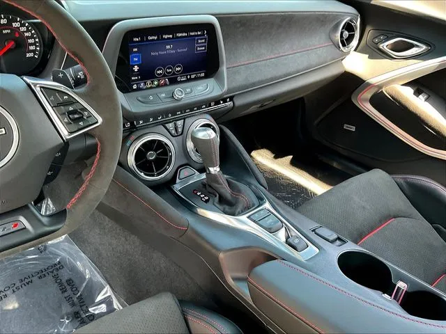 Chevrolet Camaro photo 18