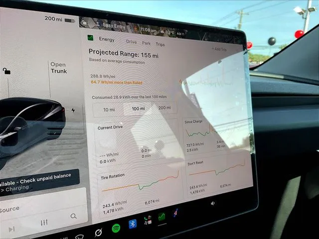 Tesla Model Y photo 15