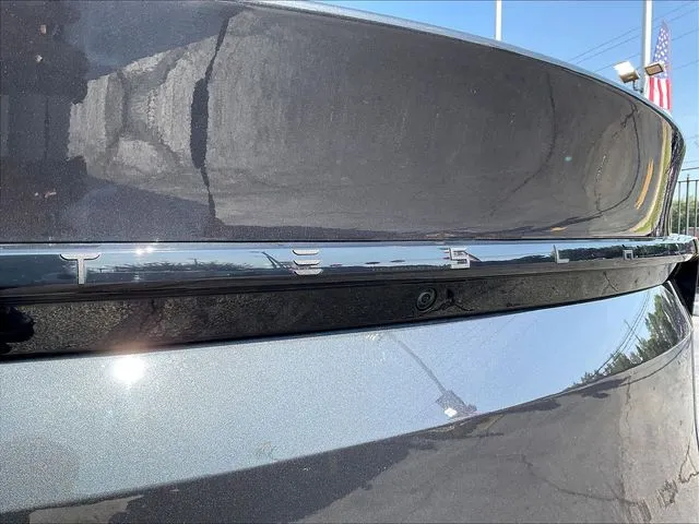 Tesla Model Y photo 25