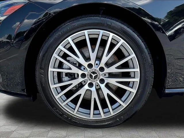 Mercedes-Benz CLA photo 35