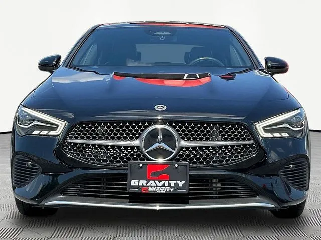 Mercedes-Benz CLA photo 2