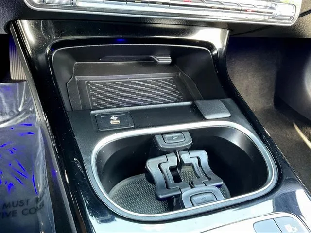 Mercedes-Benz CLA photo 16