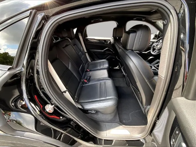 Porsche Cayenne photo 26