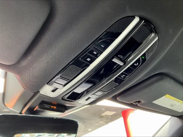 Porsche Cayenne photo 17