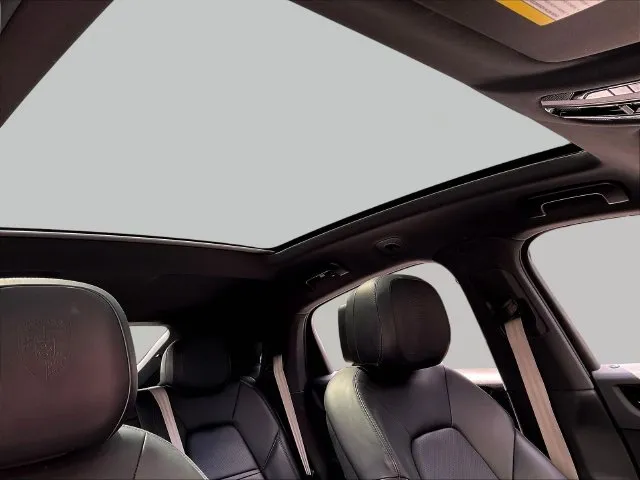 Porsche Cayenne photo 28