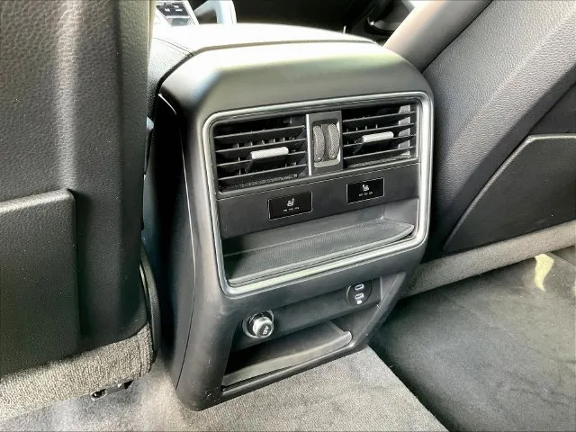 Porsche Cayenne photo 12