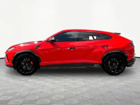 More photos of 2023 Lamborghini Urus Performante at Gravity Autos Marietta, GA