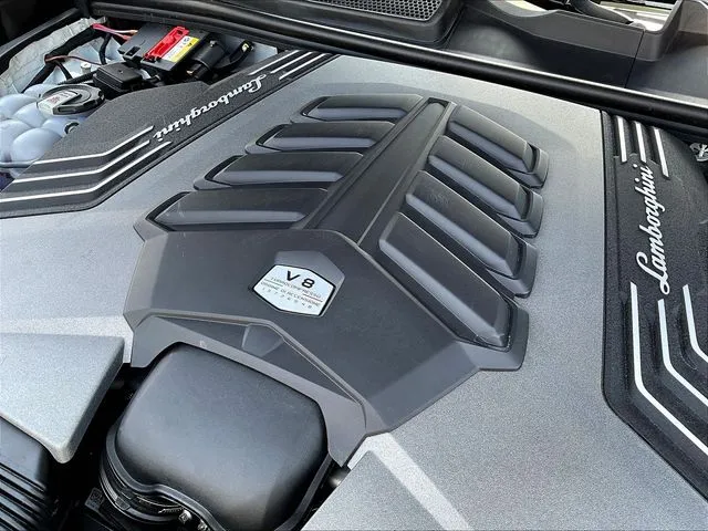Lamborghini URUS photo 30