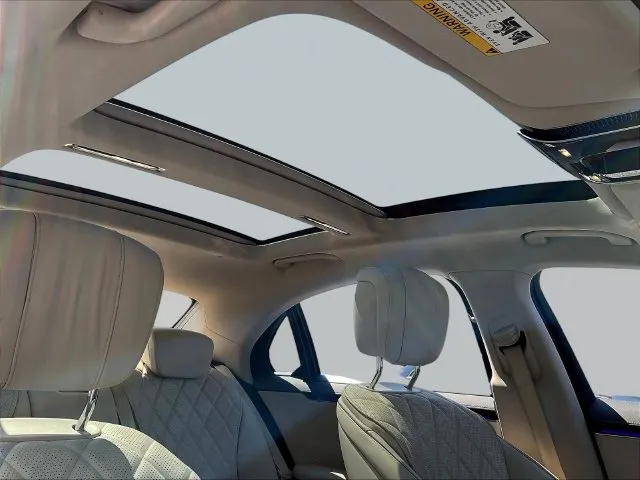 Mercedes-Benz S-Class photo 28