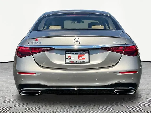Mercedes-Benz S-Class photo 6