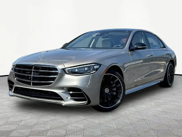 Mercedes-Benz S-Class photo 3