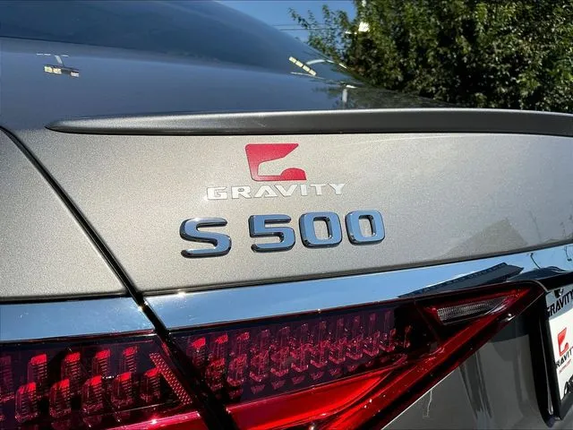Mercedes-Benz S-Class photo 25