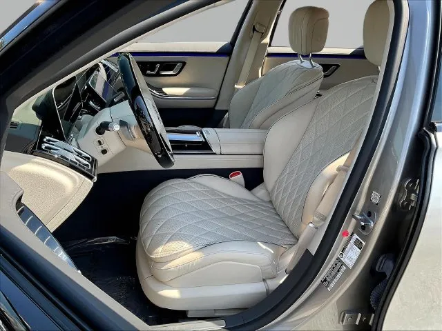 Mercedes-Benz S-Class photo 22