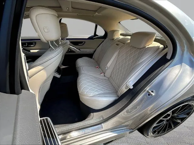 Mercedes-Benz S-Class photo 23