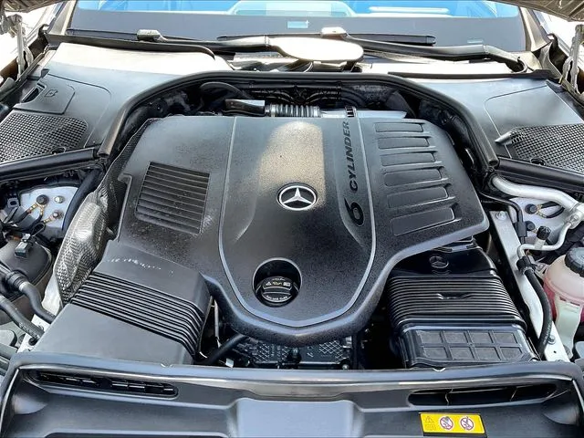 Mercedes-Benz S-Class photo 31