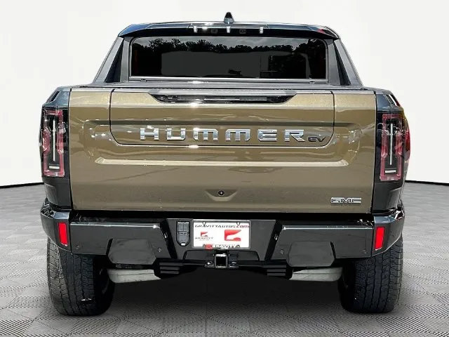 GMC Hummer EV Pickup photo 6