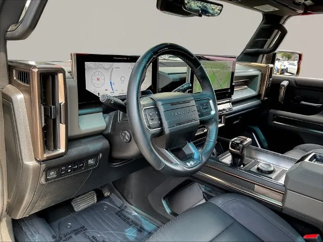 GMC Hummer EV Pickup photo 20