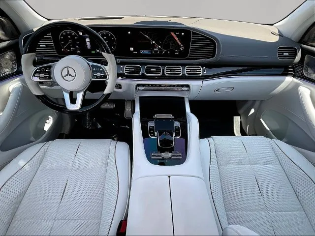Mercedes-Benz GLS photo 9