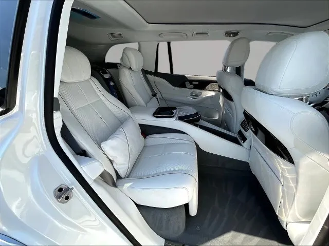 Mercedes-Benz GLS photo 27