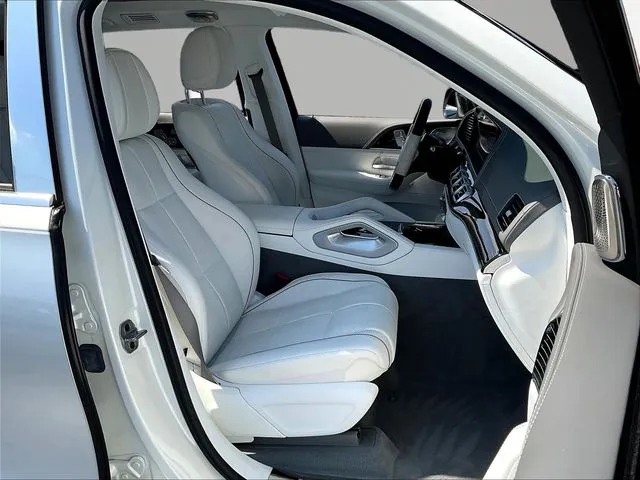 Mercedes-Benz GLS photo 31