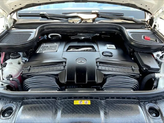 Mercedes-Benz GLS photo 32