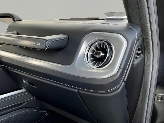 Mercedes-Benz G-Class photo 28