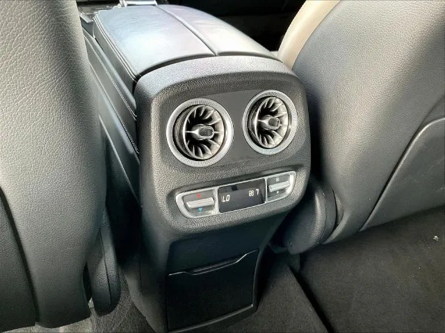 Mercedes-Benz G-Class photo 12