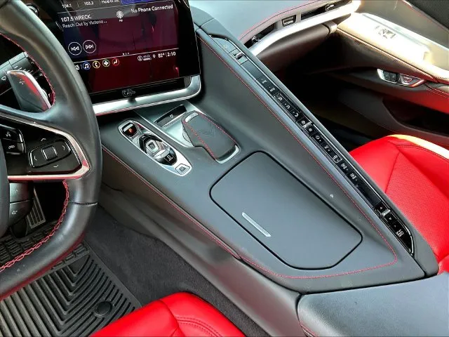 Chevrolet Corvette photo 18