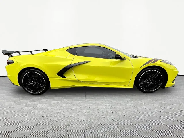 Chevrolet Corvette photo 8