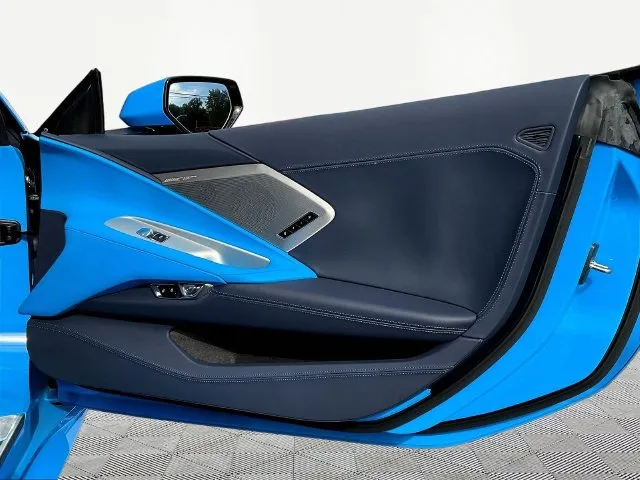 Chevrolet Corvette photo 25
