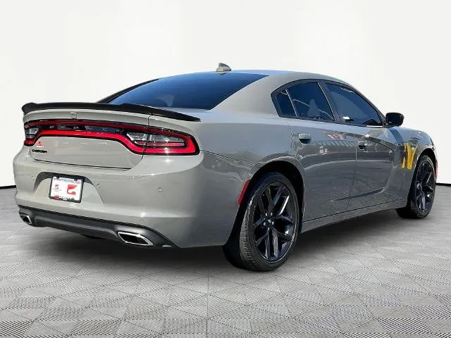 Dodge Charger photo 7